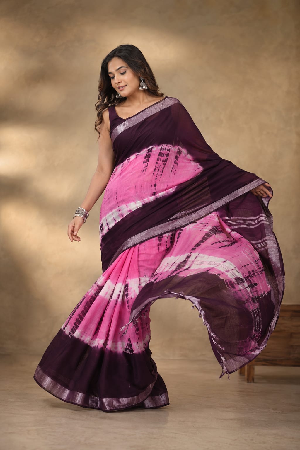 Gurukripa Shibori Tie-Dye Handblock Print Linen Saree With Attached Blouse